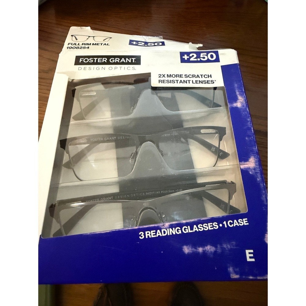 Foster Grant Design Optics Classic Reading Glasses +2.50  3 Pack NEW with case